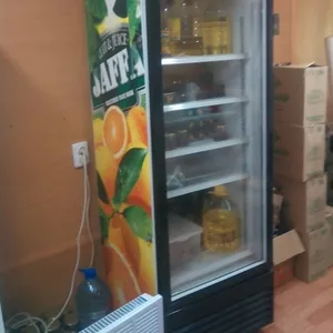 Холодильник-витрина однодверный