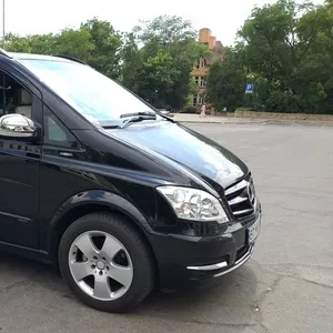 Пассажирские перевозки 7-ми местный микроавтобус Mercedes-Benz Viano