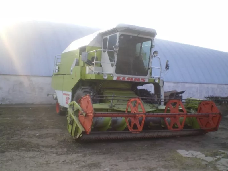 срочно продам Комбайн Claas Dominator