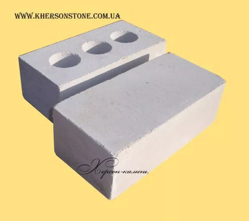 База стройматериалов: кирпич,  камень,  газобетон,  шифер. 4