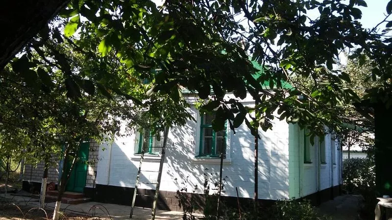 Продам дом в центре санаторно-курортного города Голая Пристань