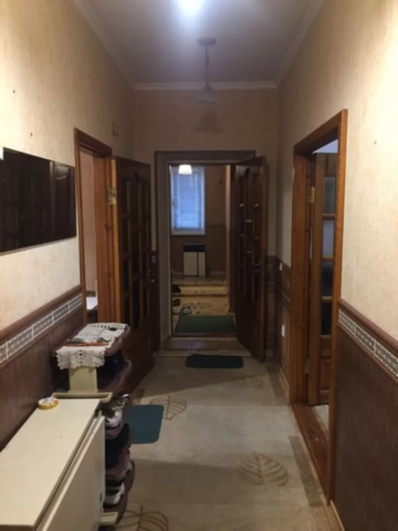 Продам 3-х комнтаную квартиру в центре на Белинского. 4