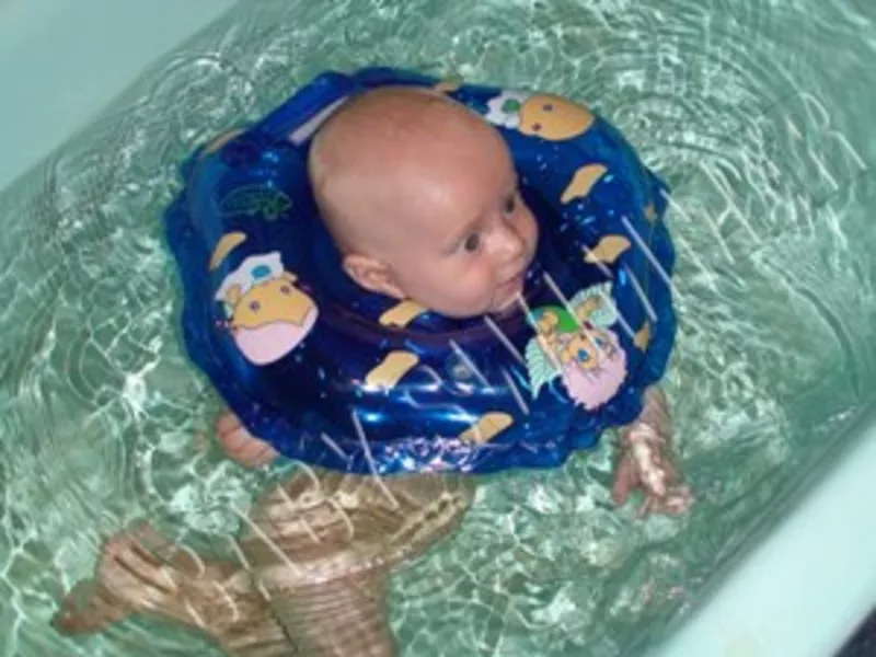 Круг - воротник Baby Swimmer  для купания деток от 0 до 2х лет